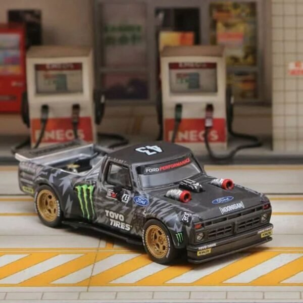 Street Weapon - 1977 Ford F-150 Monster Hoonitruck