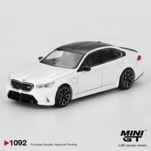 MiniGT 1092 - 2025 BMW M5 (G90) Alpine White