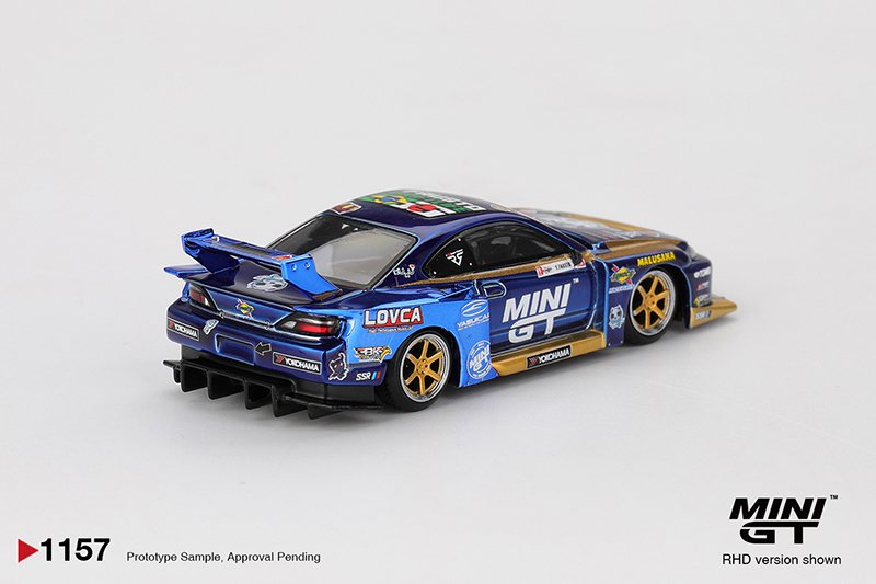 MiniGT 1157 - 2025 Nissan Silvia S15 LB-Super Silhouette #555 Team Mini GT Liberty Walk Formula Drift MiniGT 1157 - 2025 Nissan Silvia S15 LB-Super Silhouette #555 Team Mini GT Liberty Walk Formula Drift - Imagen 2