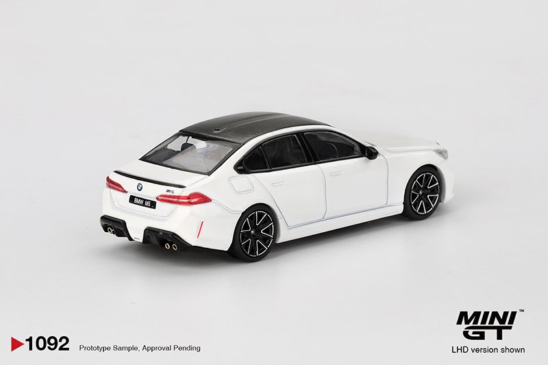 MiniGT 1092 Blister - 2025 BMW M5 (G90) Alpine White MiniGT 1092 Blister - 2025 BMW M5 (G90) Alpine White - Image 4