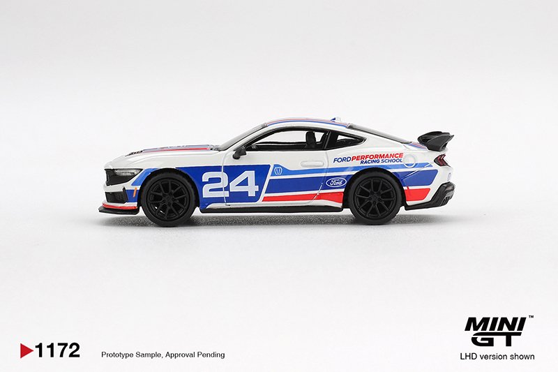 MiniGT 1172 - 2025 Ford Mustang Dark Horse #24 Ford Performance Racing School MiniGT 1172 - 2025 Ford Mustang Dark Horse #24 Ford Performance Racing School - Imagen 2