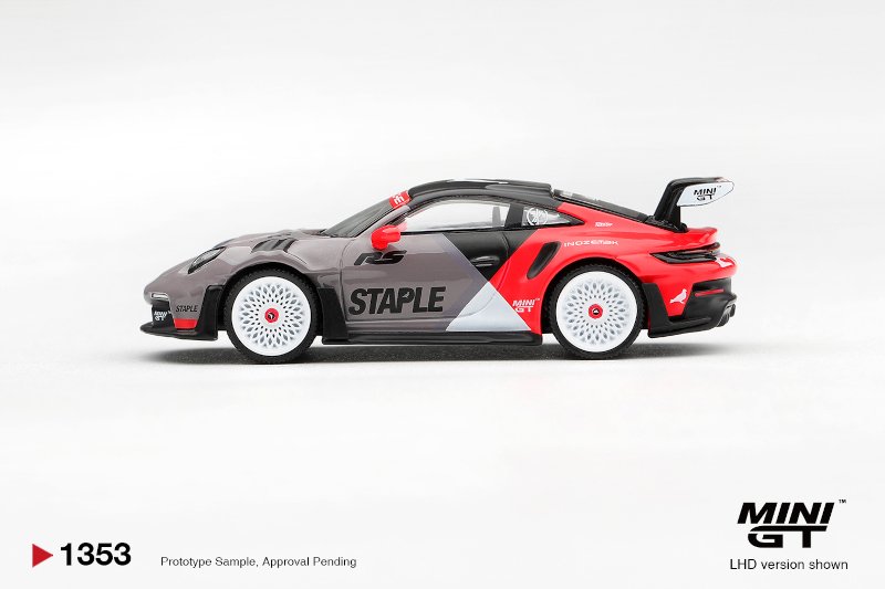 *PRE-ORDER Abril 2027* MiniGT 1353 - 2025 Porsche 911 (992) GT3 RS - STAPLE x Inozetek *PRE-ORDER Abril 2027* MiniGT 1353 - 2025 Porsche 911 (992) GT3 RS - STAPLE x Inozetek - Imagen 3